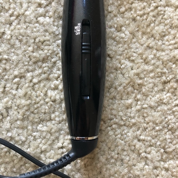 Conair infinitiPRO Heated Brush - Picture 4 of 4